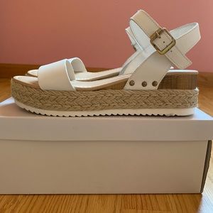 Steve Madden Chiara Platform Sandals - Size 10